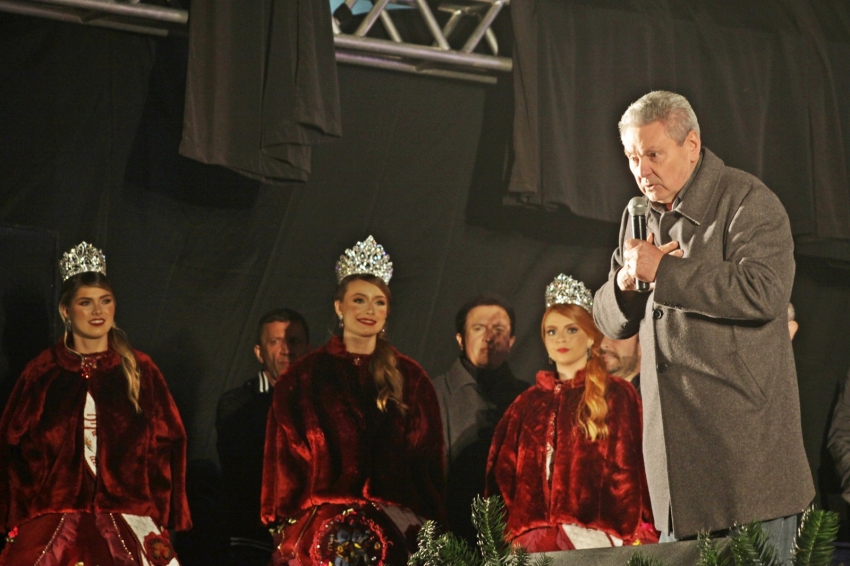 Prefeito Ceron abre oficialmente a 32ª Festa Nacional do Pinhão