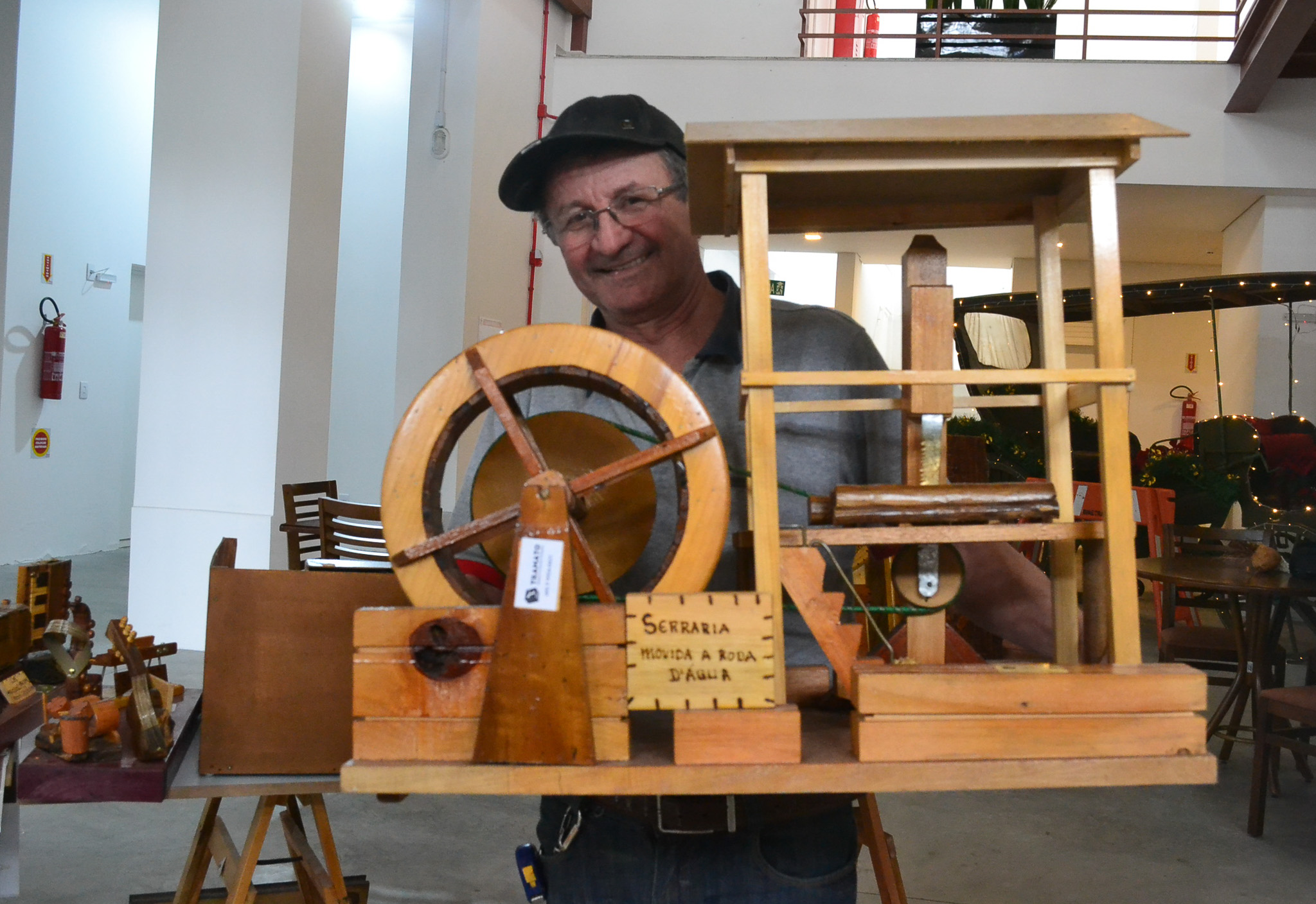 Lages 256 anos: a história da evolução da tecnologia em miniaturas em madeira