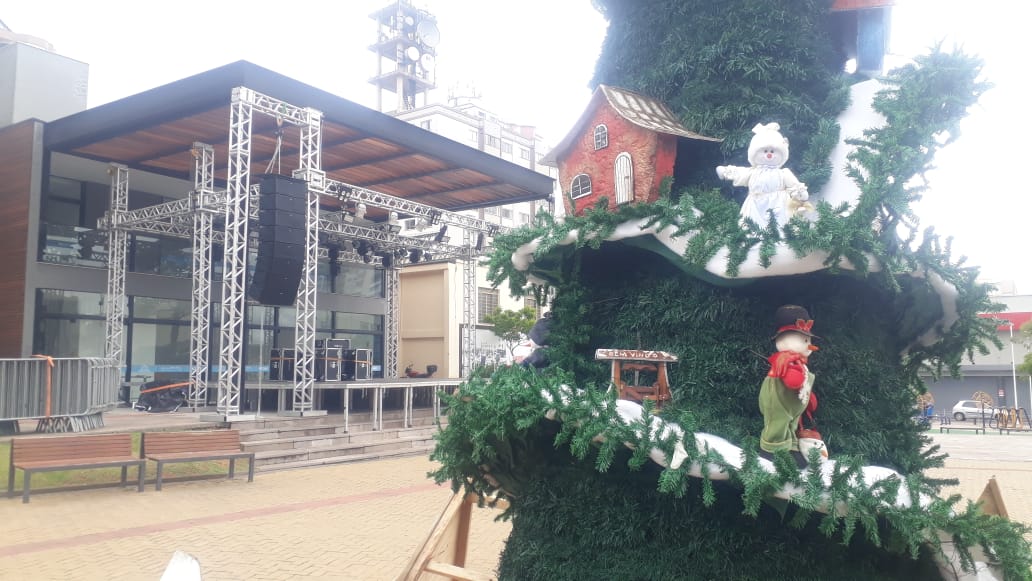 Natal Felicidade inicia nesta sexta-feira (2) em Lages