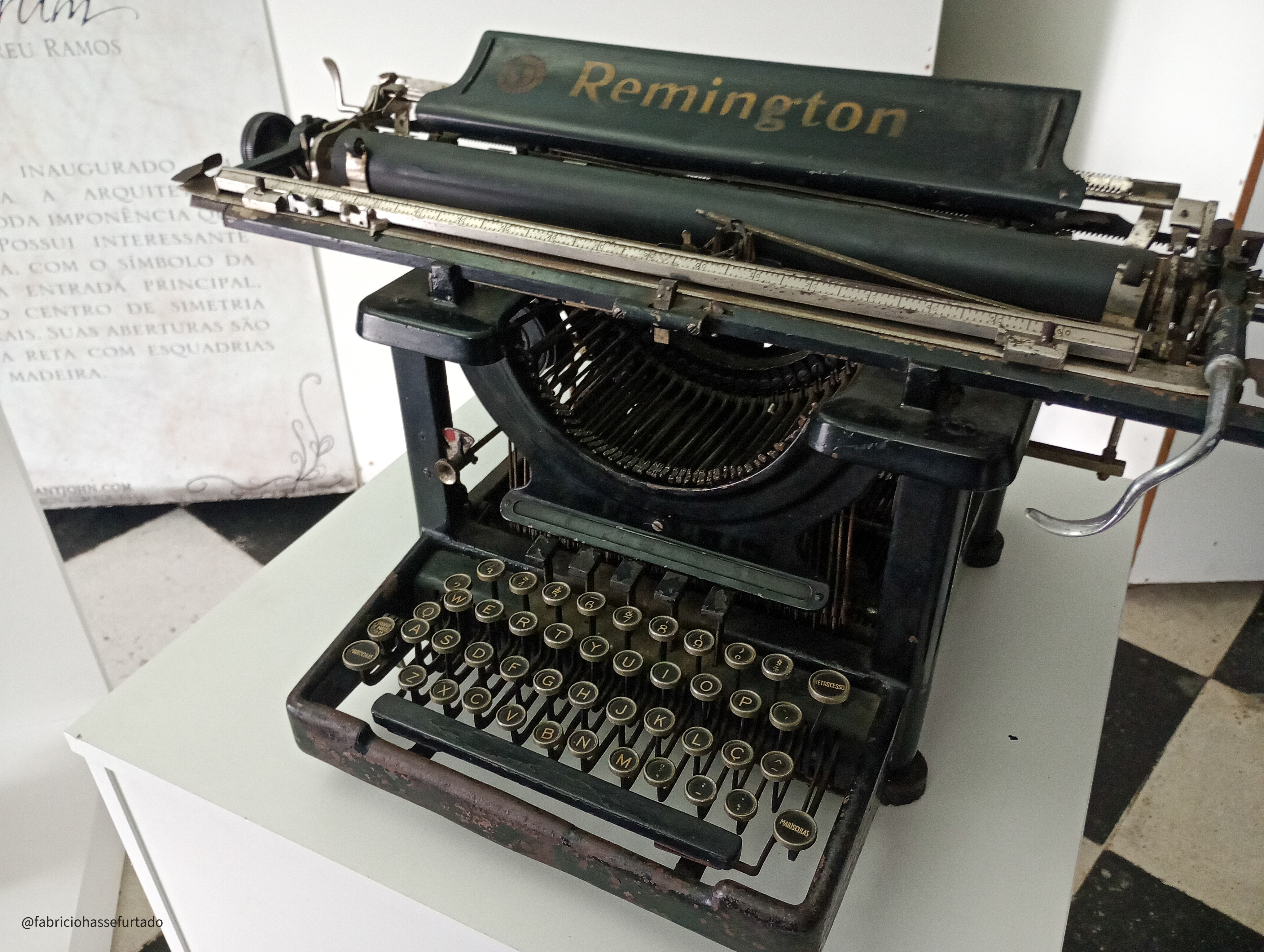 Volta ao passado: Museu Thiago de Castro expõe máquinas de escrever da D.R.P. Edelmann de 1897 a Remington de 1935