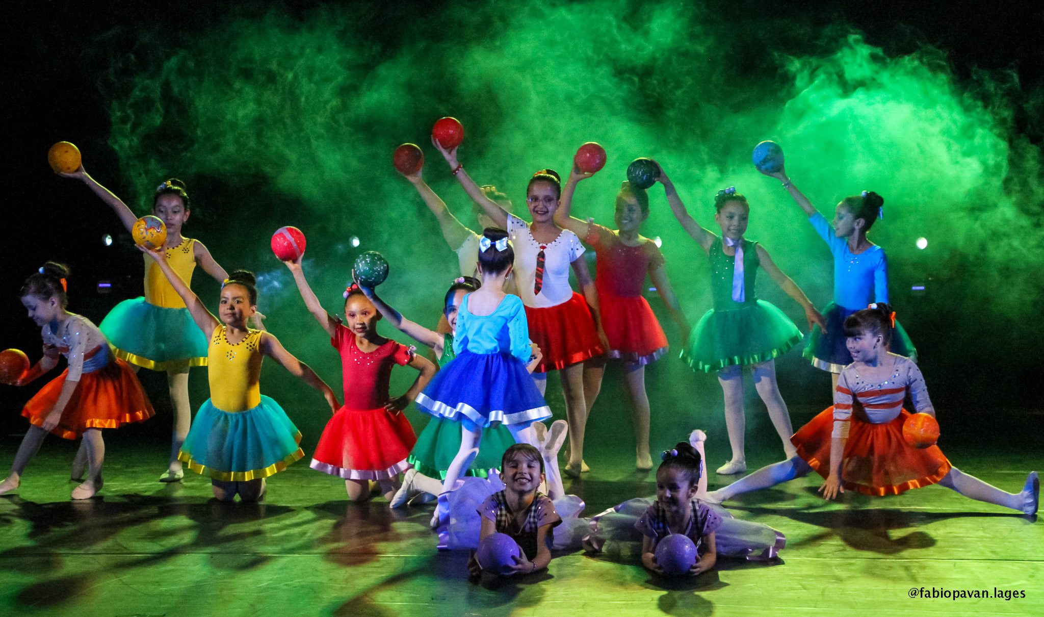 Lages é um universo de danças, música e artes